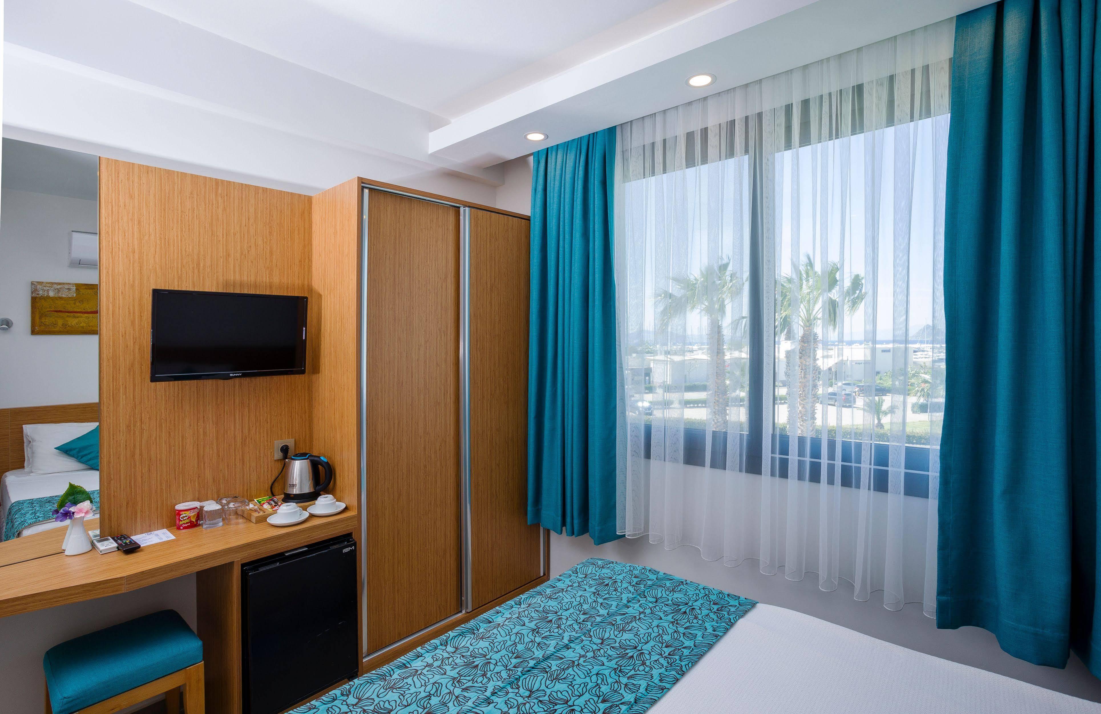 My Marin Otel Turgutreis Buitenkant foto